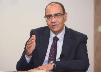 الدكتور حسام حسني، رئيس اللجنة العلمية لمجابهة فيروس كورونا المستجد