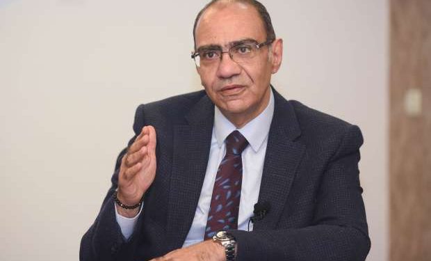 الدكتور حسام حسني، رئيس اللجنة العلمية لمجابهة فيروس كورونا المستجد
