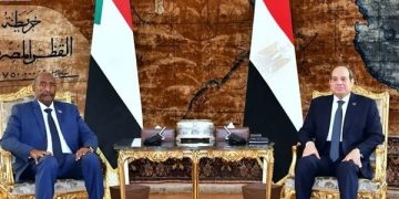 الرئيس السيسي و رئيس مجلس السيادة السوداني